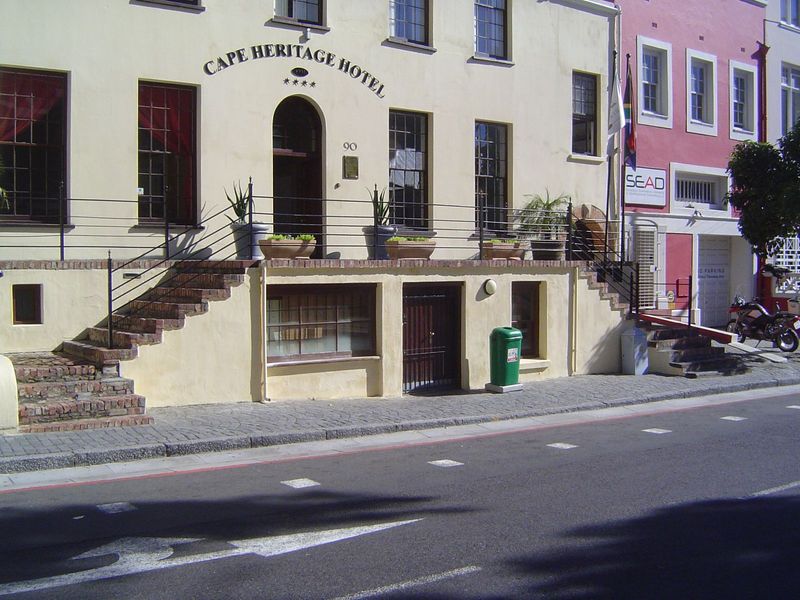 A simpler version, back on Bree. Oddly, the stoep, from the late 18th century, is older than the house.