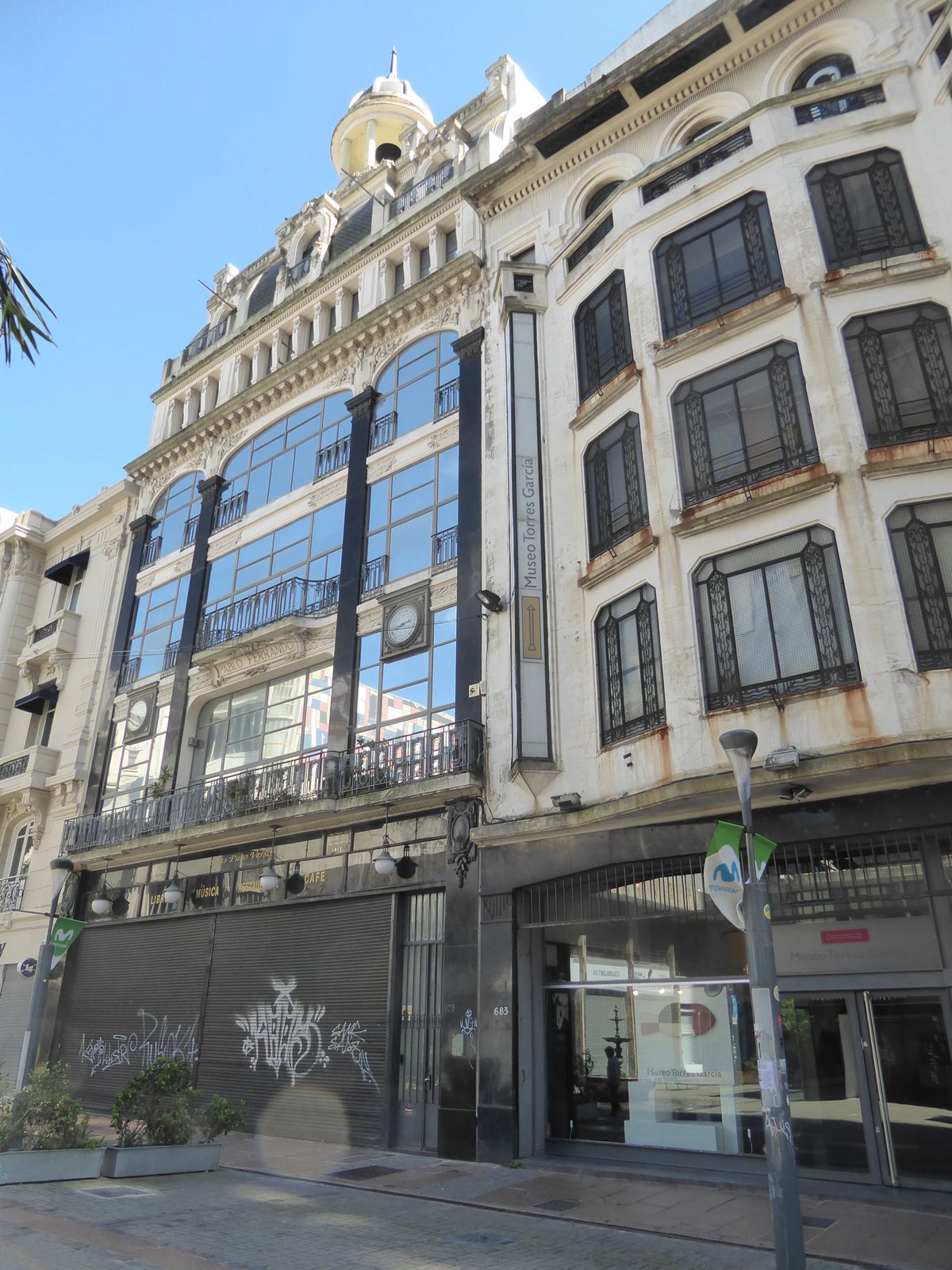 What about this one, the Pablo Ferrando Building of 1917, designed by Leopold Tosi for an optician who moved out in 1999?
