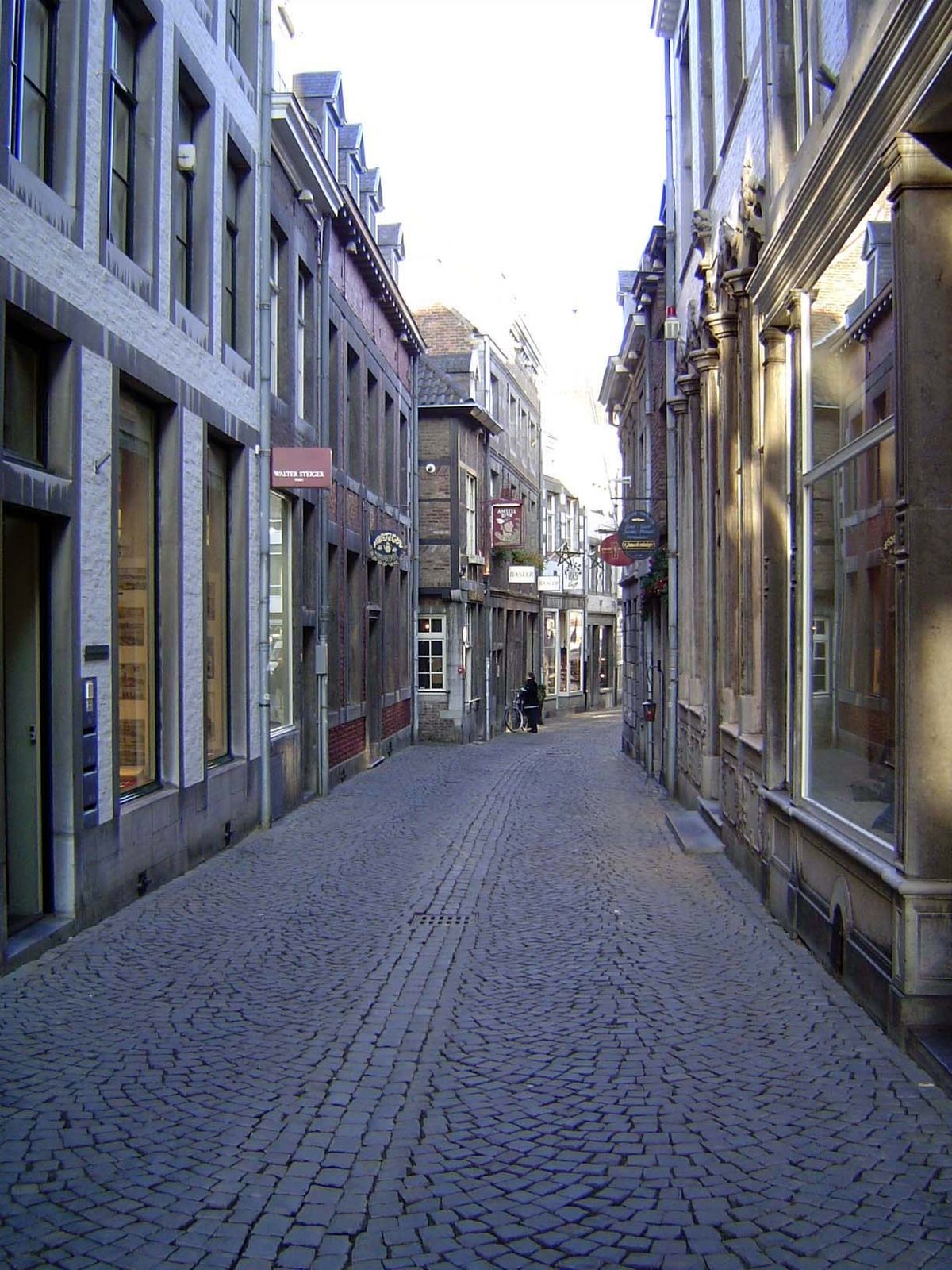 The view south from Het Dinghuis along Kleine Staat and the Stokstraat Quarter, expensively rejuvenated in the 1960s and 70s.