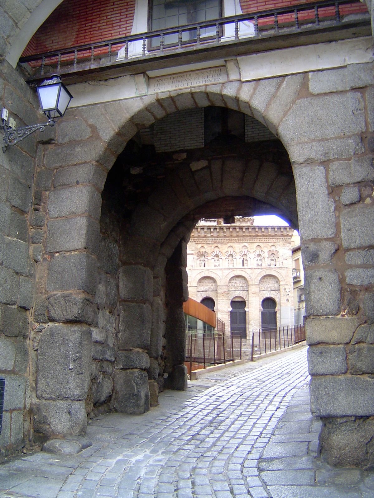 Here's the mosque seen through another gate, the 10th century Puerta de Valmardon, the former Bab-el-Mardon. A modern tourist center abuts t