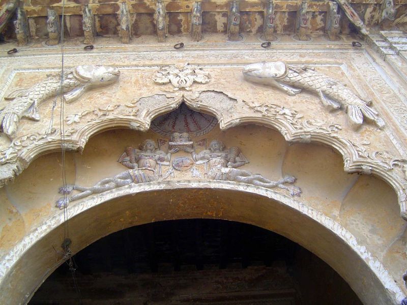 The traditional fish.