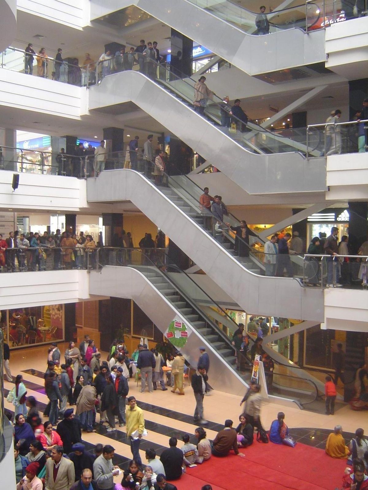 Bingo: a shopping center.