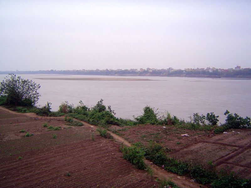There had been a city here on the banks of the Red River or Song Hong for a long time. It was called Thang Long "Soaring Dragon" until the m