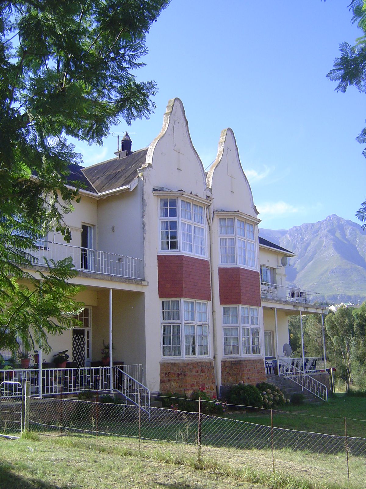 This was Utopia, the school hostel; bay windows mark the rooms that housed teachers. It's since been converted to apartments.