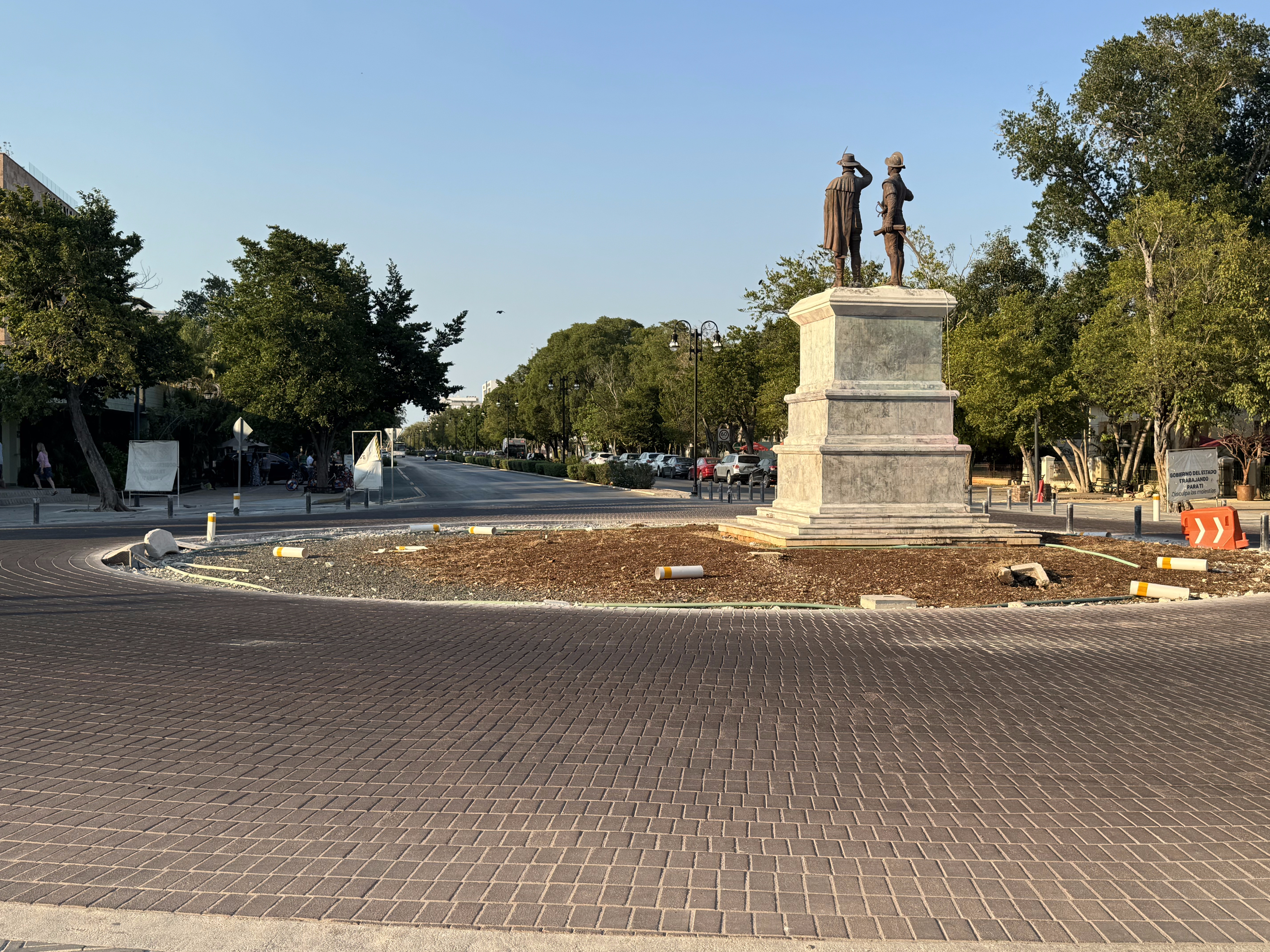 This is its southern terminus.  It's the Paseo Montejo, opened in 1904 as Merida's very own Champs Elys es.