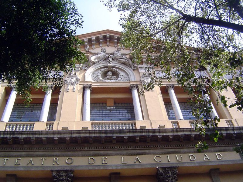 Despite its appearance, this theater was built in 1918 on the site of a previous theater and is substantially modeled on La Scala. It was or