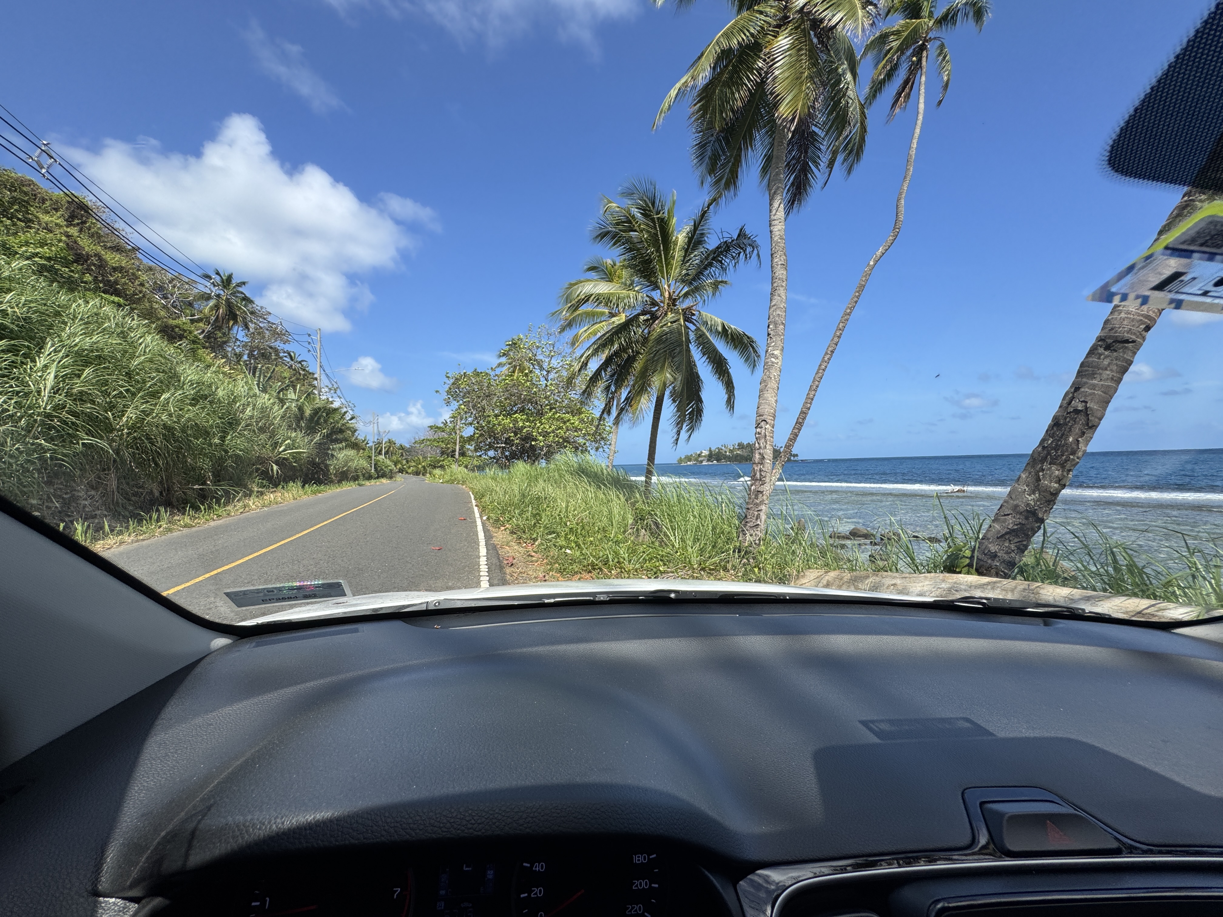 Through most of the 20th century, travellers to Portobelo and Nombre de Dios arrived by ship.  Now there's a good road from Col n.