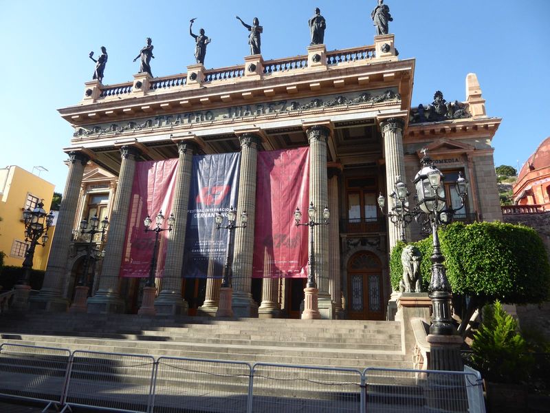 And here is the Teatro Ju rez, which opened in 1903 to a performance of Aida attended by—wait for it!—Porfirio D az.

Nothing but the best w