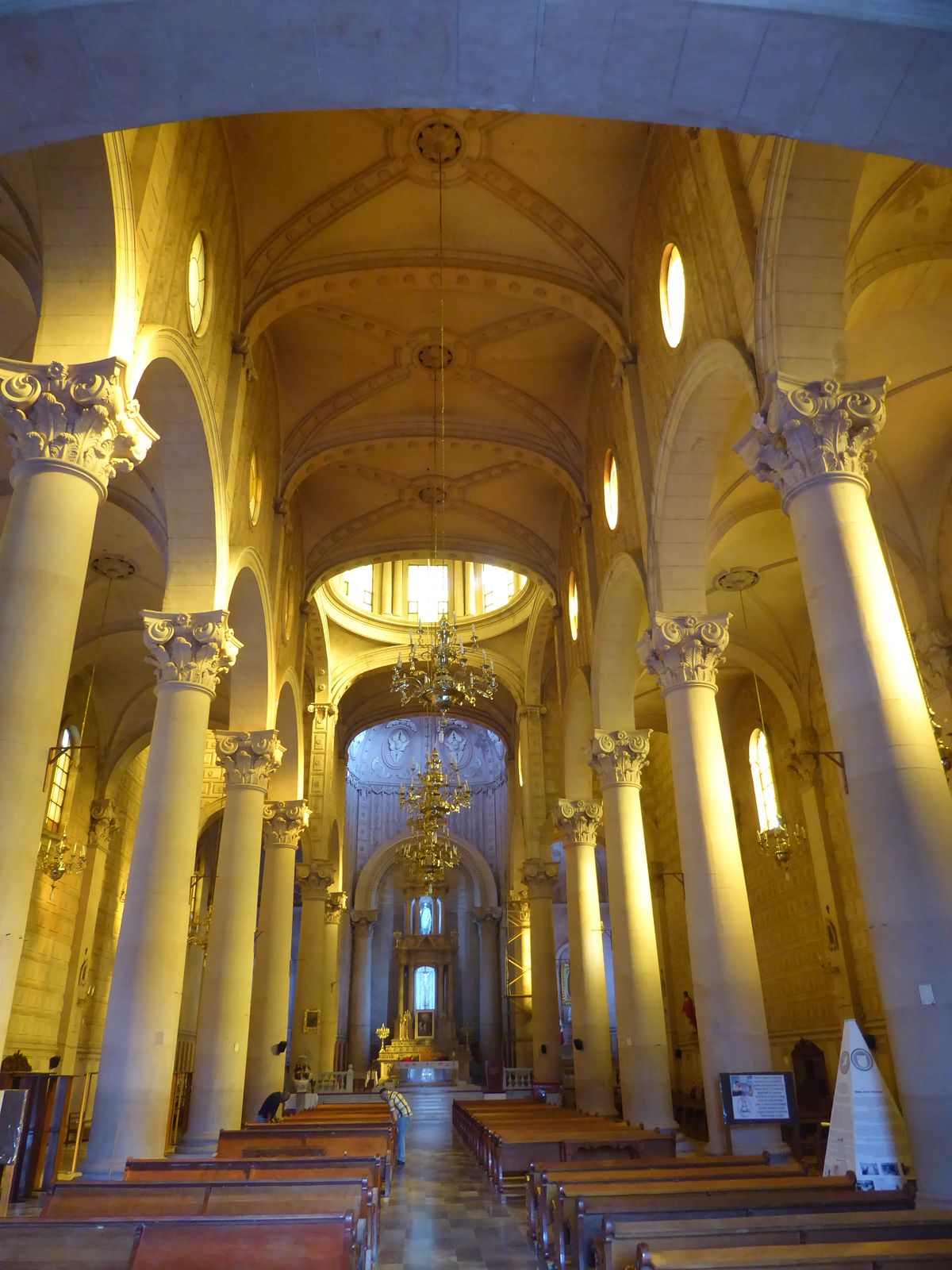 T. Philip Terry, a foreign correspondent turned guidebook author, called this, the parish church of Santiago Apostolic, "uninteresting." Goo