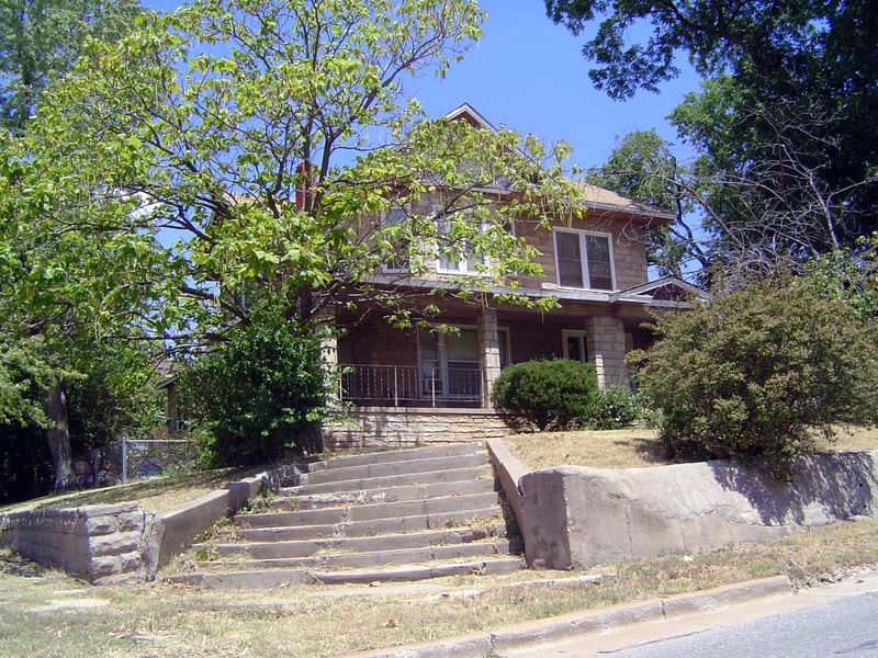 There are many empty lots around Emerson School, but there are also some houses that suggest the early character of the city. Here's 627 NW 