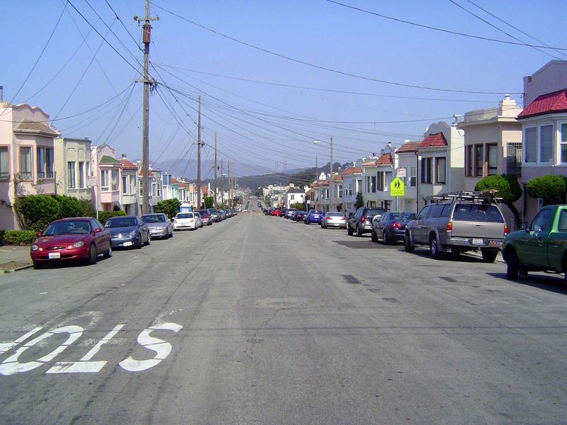 Just before World War II, Doelger built Doelger City, the rectangle bounded by 19th and 27th Avenues and by Kirkham and Quintara Streets. Do