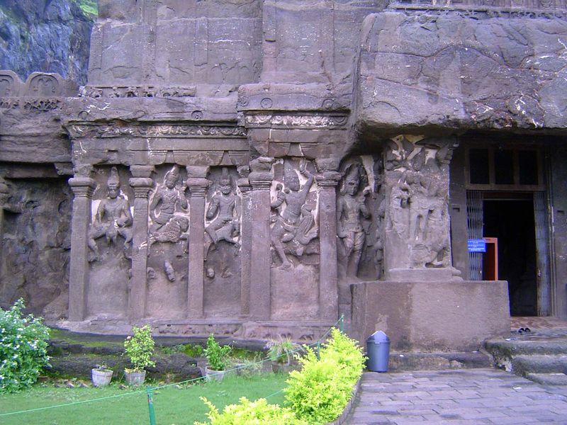 Seely writes p. 143: "Much precious time have I, in the zeal and enthusiasm of my youth, wasted on Hindoo mythology, and legendary lore, and