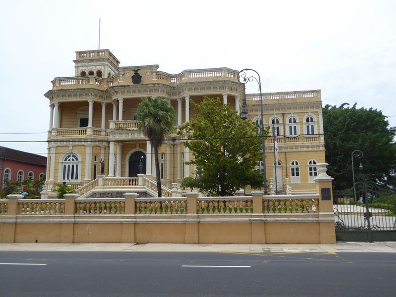 Here's a much grander house, the Rio Negro Palace, built in 1911 by a German rubber baron. That's rubber, not robber. His name was Karl Wald