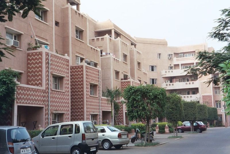 Here's a low-rise apartment project built by Unitech; it's called Heritage City, although "heritage" here means as little as it usually does
