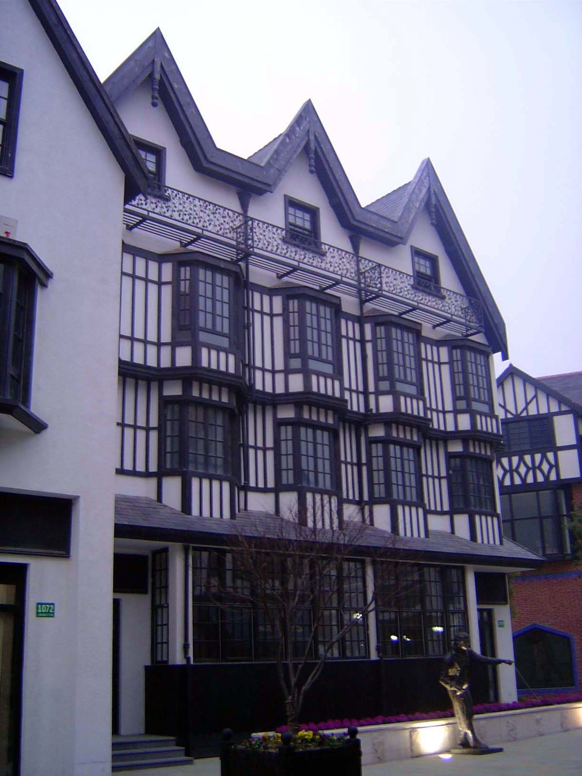 An exercise in half-timbering.