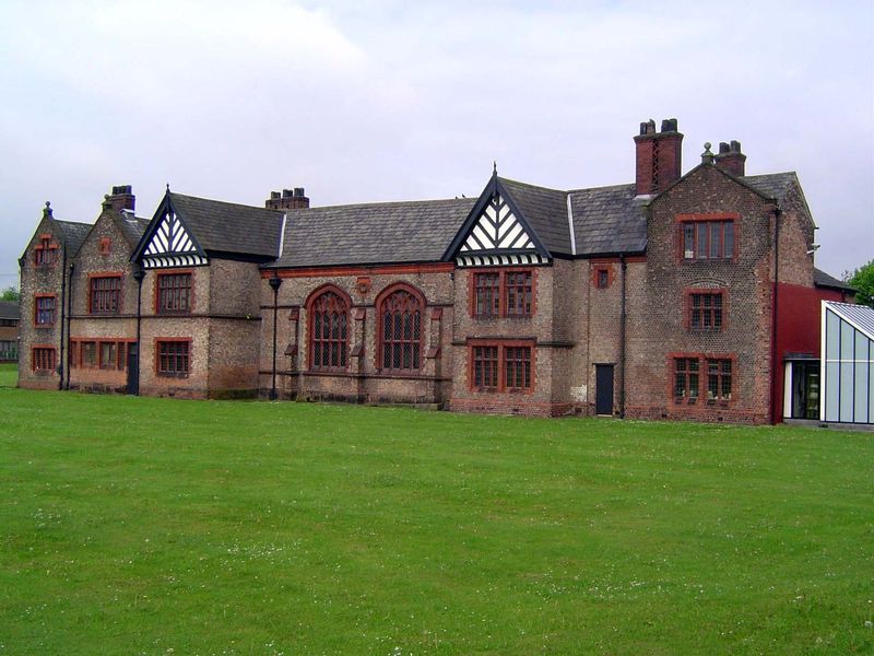 Fast forward more than a millennium to Ordsall Hall, the Radcliffe family home from 1354 to 1662. It was purchased by the Salford Corporatio