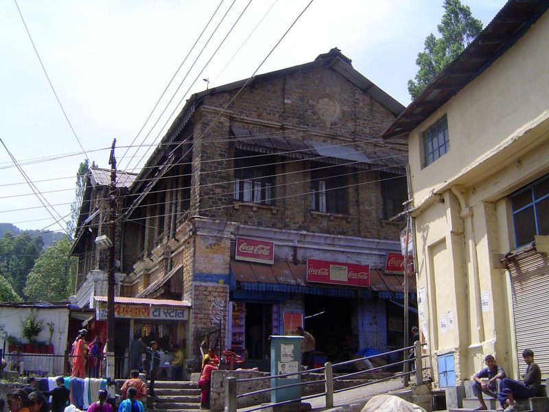The municipal market building.
