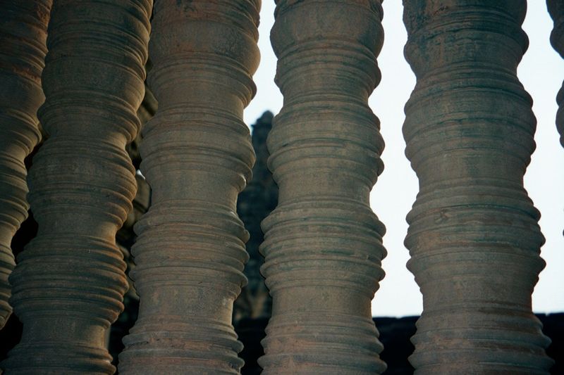 A close-up of this typical feature, imitative of wood.