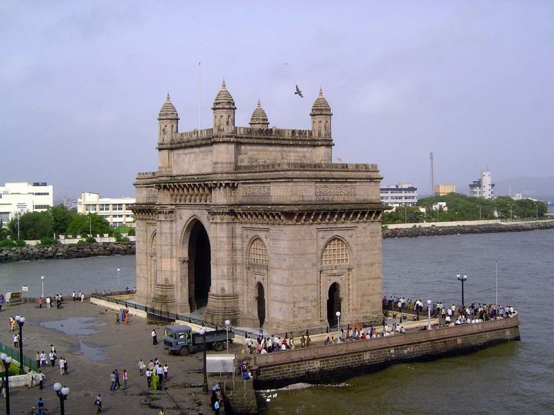 Half a mile to the south, we've come to the Gateway of India. Don't think it's some venerable antiquity: it was opened in 1924 by Lord Readi