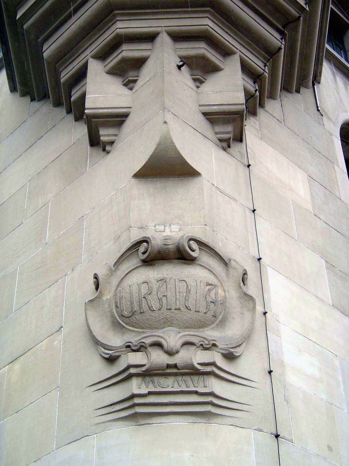 The observatory is said to have opened in 1907, despite the date on the cornerstone.