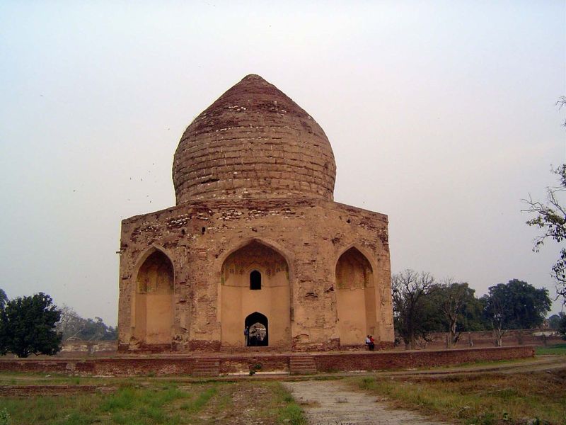 Asaf Khan died in 1641. Shah Jahan ordered construction of a tomb for him, but the marble covering was subsequently stripped by the Bhangi S