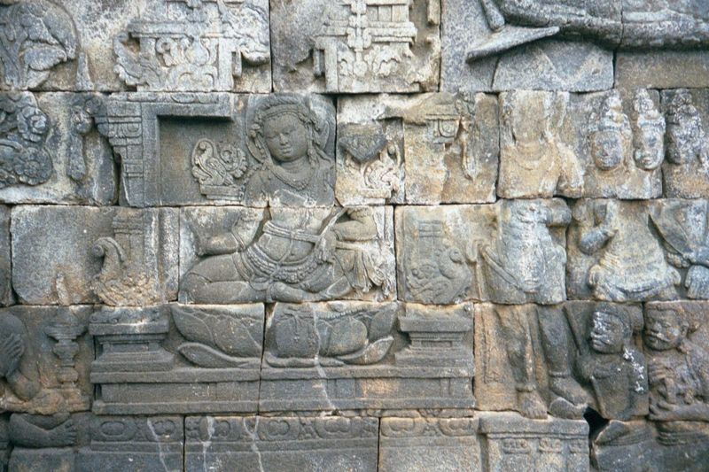 The bodhisattva Manjusri has appeared in South India, where the boy Sudhana asks for spiritual guidance. Manjusri tells him to seek a certai