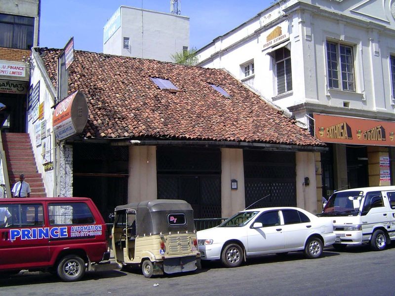 A cleaner view of the same house, which is on the list of the city's heritage monuments.