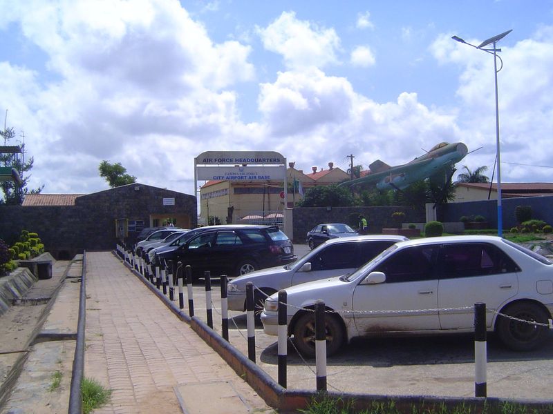 Beyond the high court, the street continues slightly offset but on nearly the same axis. It gets a new name, Haile Selassie Avenue, though i