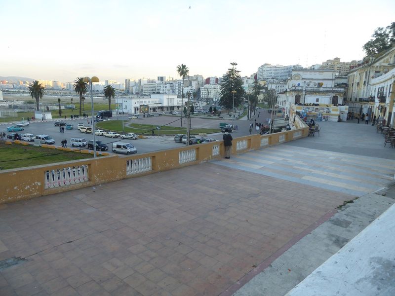 Let's drop all the way down to the waterfront Rue de Espana and, in the foreground, the Terrace Renschhausen.