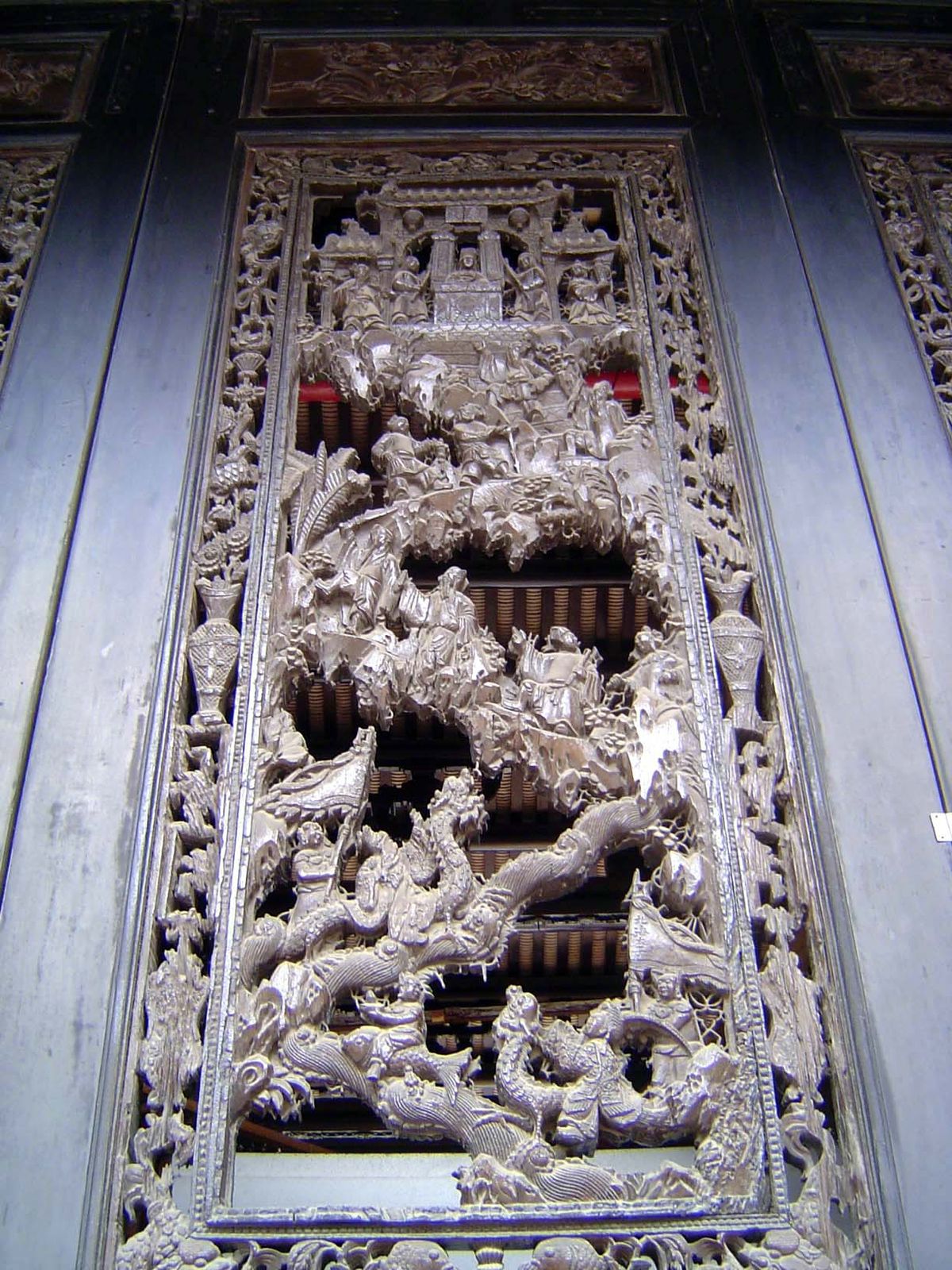 A folktale:the dragon king and the eight immortals have an audience with the jade emperor.