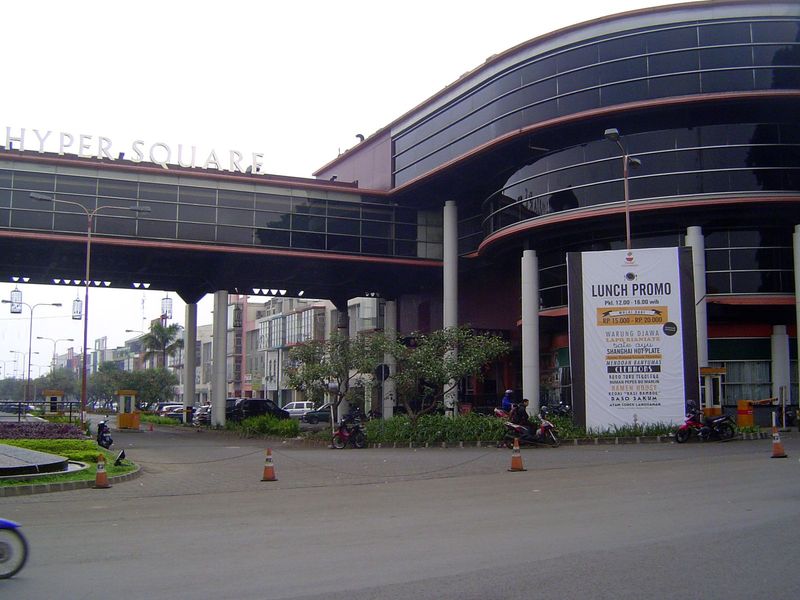 Meanwhile, Bandung continues to grow, here with a huge commercial center built on a railroad right-of-way.