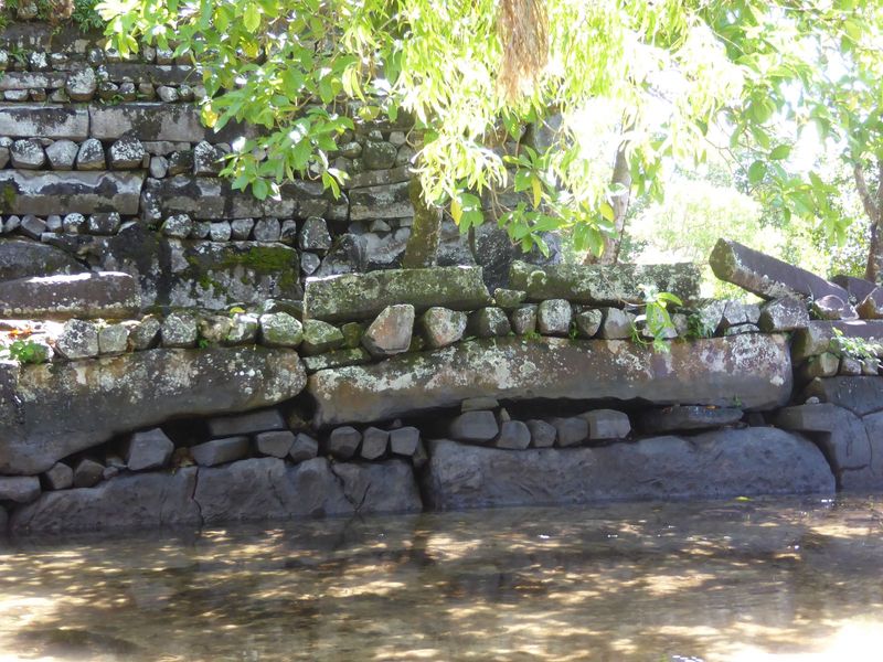 Here's the same path seen from mid-canal to reveal the massive base stones. They do crack with time.