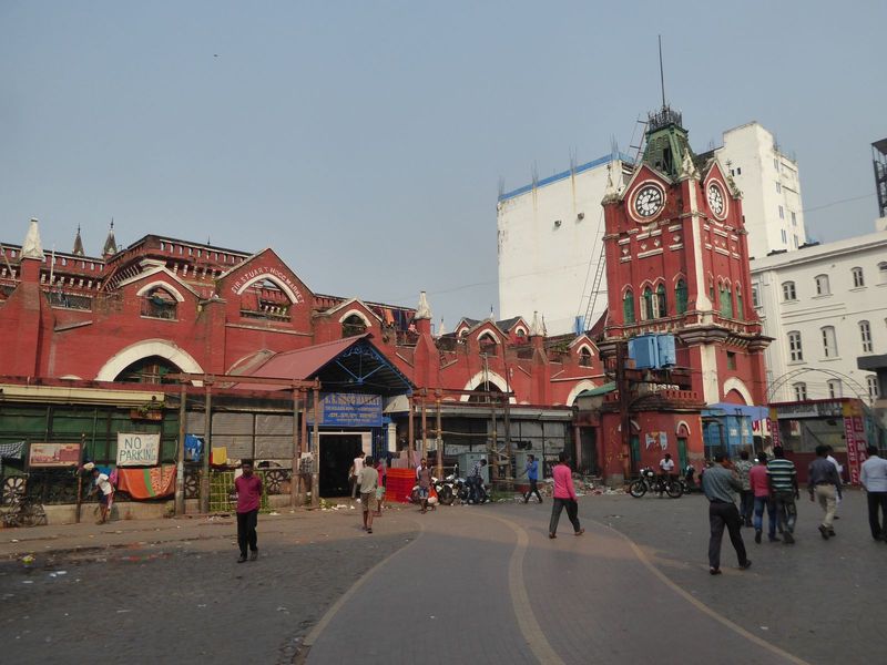 A later block, with clocktower, was completed in 1909.