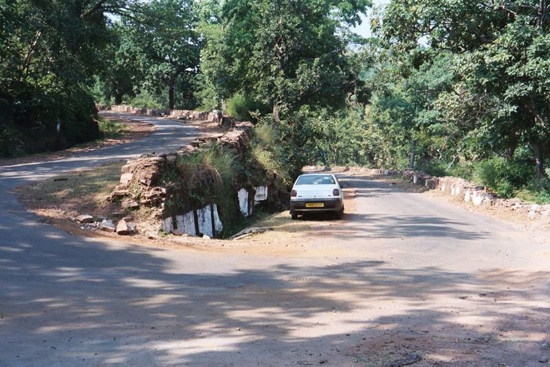 The topography may not look very rugged, but the road has a half-dozen hairpin curves.