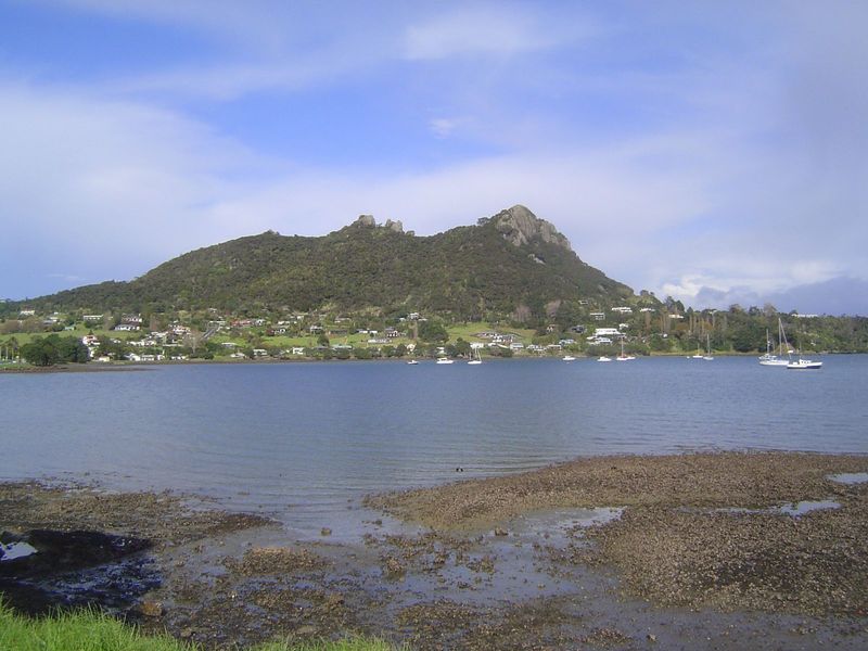 Were looking toward the end of the Whanarei Heads peninsula. McLeod Bay, in the foreground, lies on the channel connecting the sea to the sa