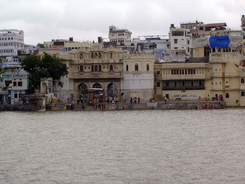 The Tripolia from the other side of the water; the haveli is at the right edge of the frame.
