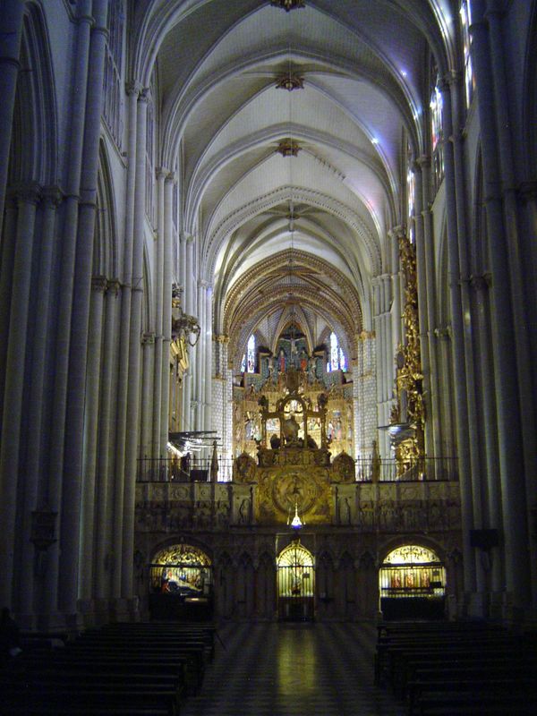 Like many Spanish churches, the nave is blocked midway by a low but elaborate wall. On the other side is the choir, which looks toward the M