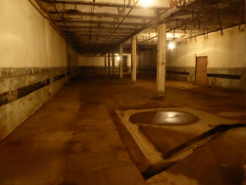 At least one of the compartments is clean enough to show visitors.