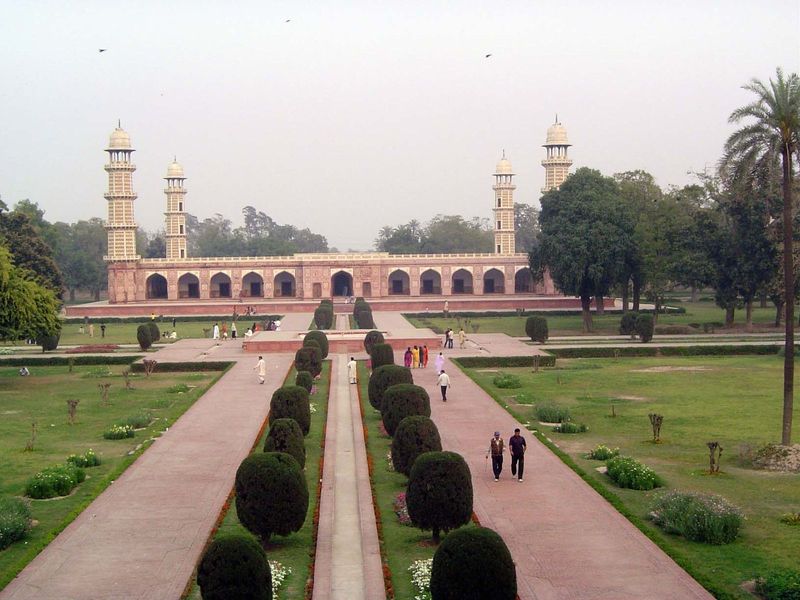 Rotating 180 degrees, we're looking at Jahangir's tomb, in its own 55-acre gridded garden, or char bagh. What do you think of the building? 