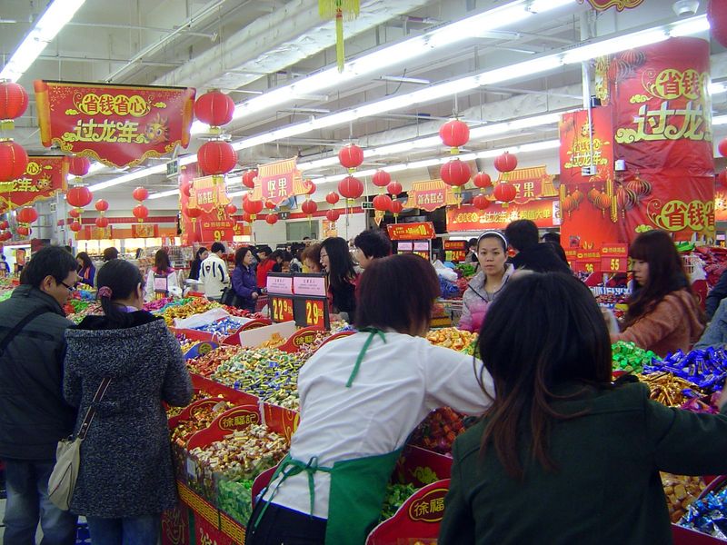 Shopping for New Year's sweets.