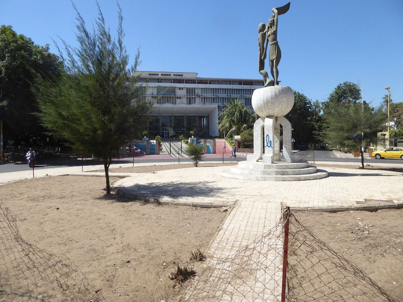 Demba and Dupont stood here before they were moved to the Bel Air Cemetery. The circle was then called Rond-Point de l'Étoile; now it's Plac