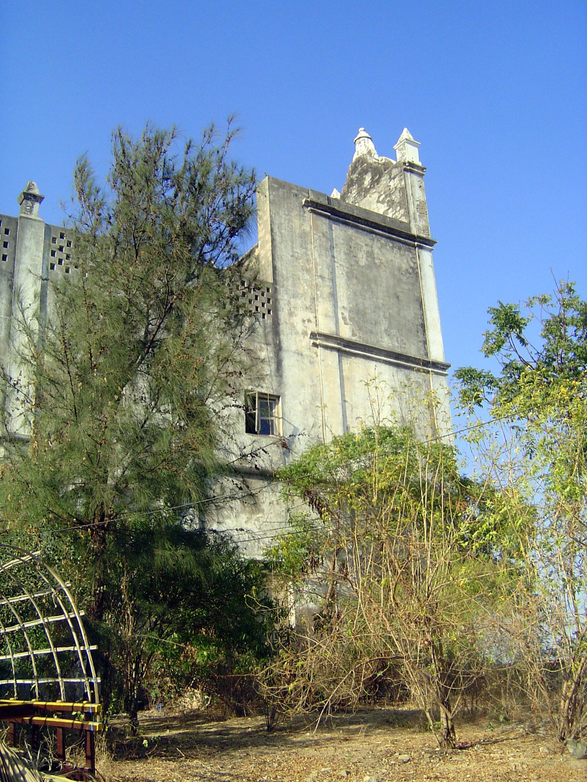 Rear view.