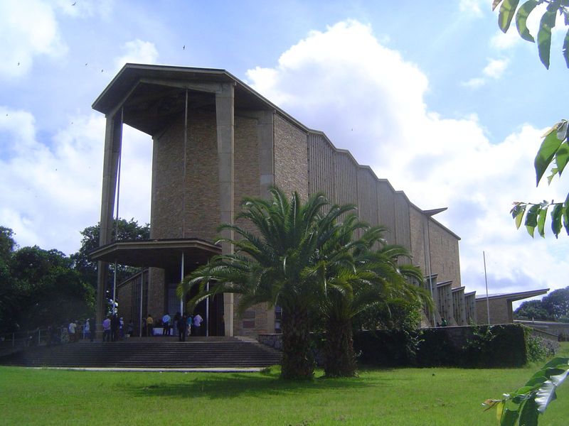 Further up the street is the modern cathedral, begun in the last years of British rule.