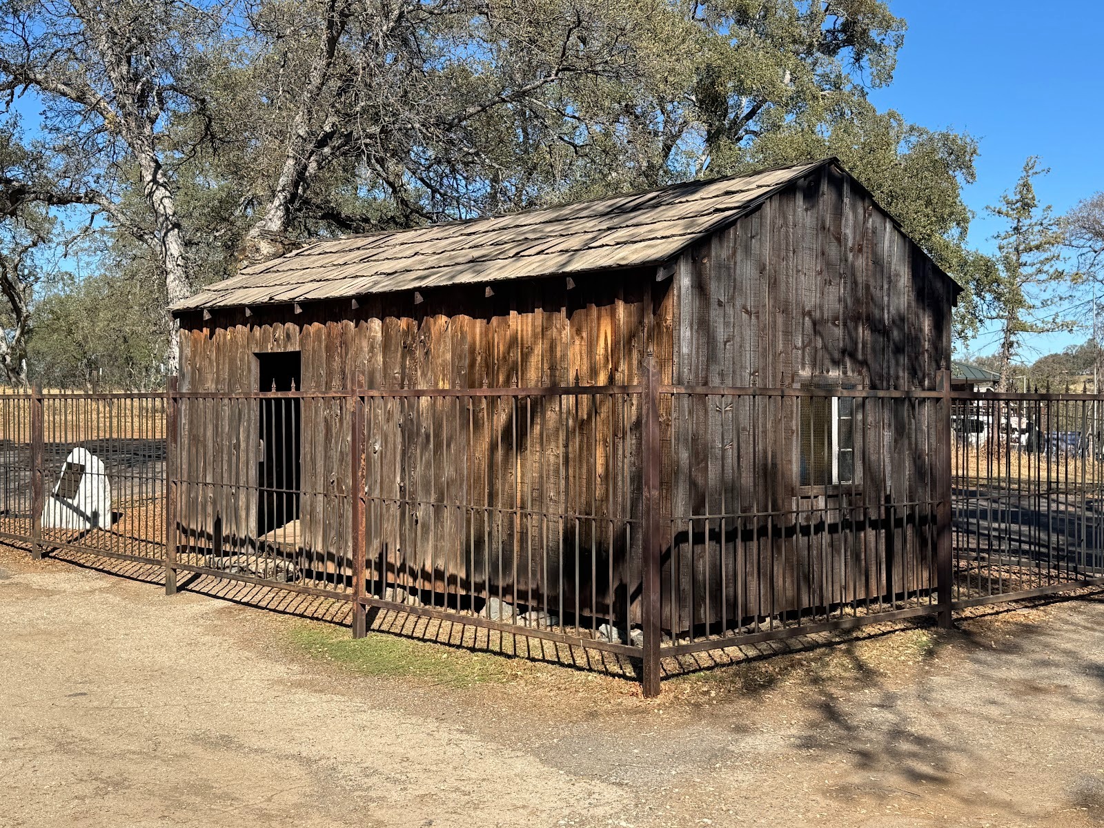 But this is what people come up here for.  It's the so-called Mark Twain Cabin it's actually a replica. Here's what Sam himself says about i