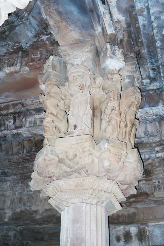 The capital of one pillar in the mandapa.