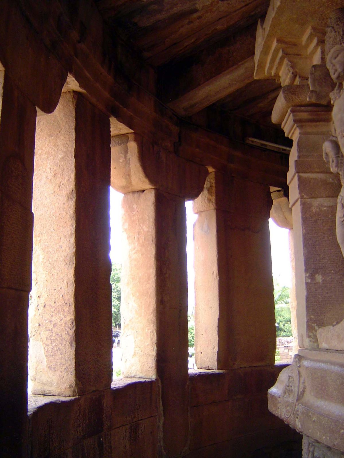 Path around the shrine; the inner surface is ornamented but the outer one remains plain.
