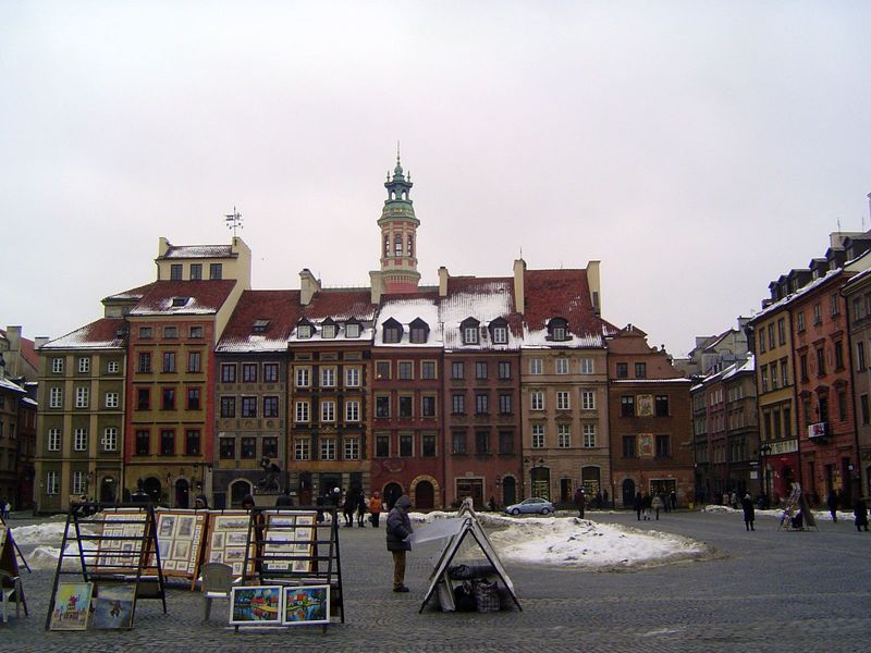 The tower of the Jesuit Church rises behind the Zakrzewski side.
