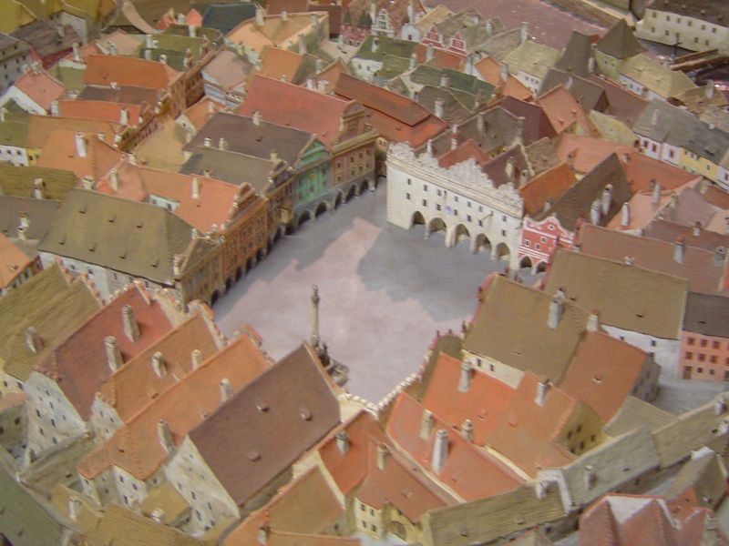 Back to the model for another moment: the town square, with the light-colored Rathaus facing a plague column, built in thanks for being spar