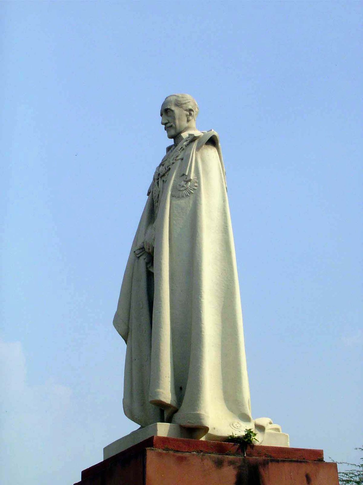 Lord Willingdon, a governor of Madras and later a viceroy. He actually was just about this tall and thin.