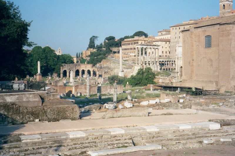 A view south from the Via dei Fori Imperiali: the Curia is on the right, masking most of the Arch of Septimius Severus. The open space in th
